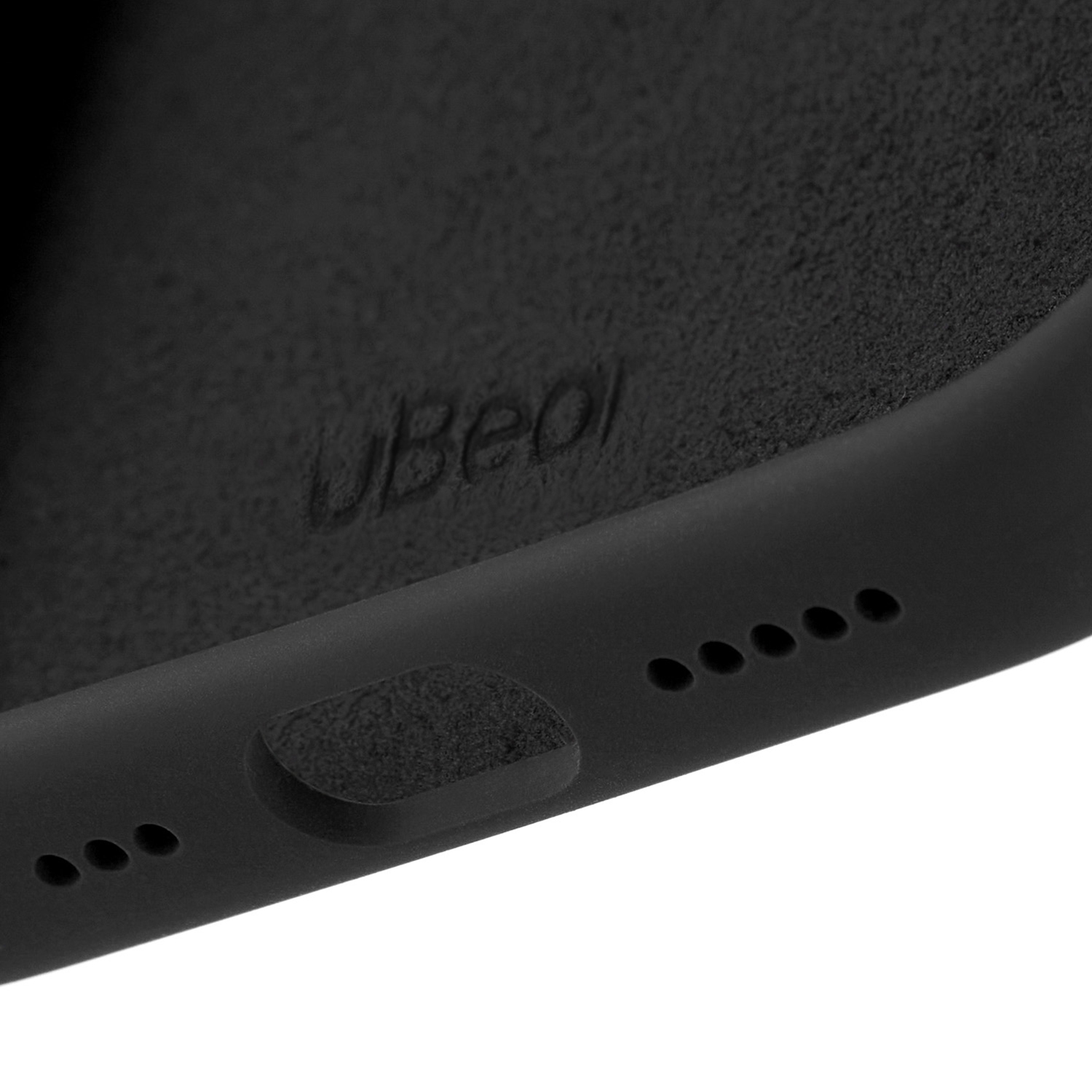 На фото изображено Чехол защитный uBear Touch Mag Case для iPhone 17 MagSafe, черный