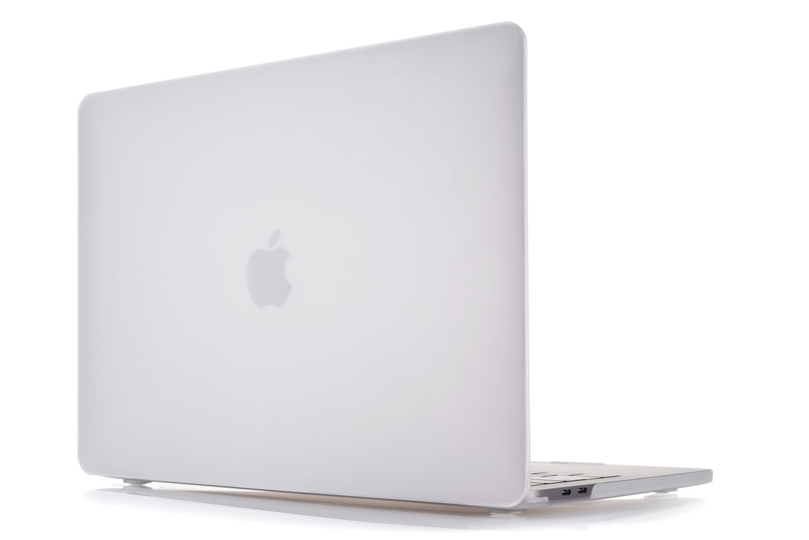 На фото изображено Чехол защитный VLP Plastic Case для MacBook Pro 13" 2020, белый