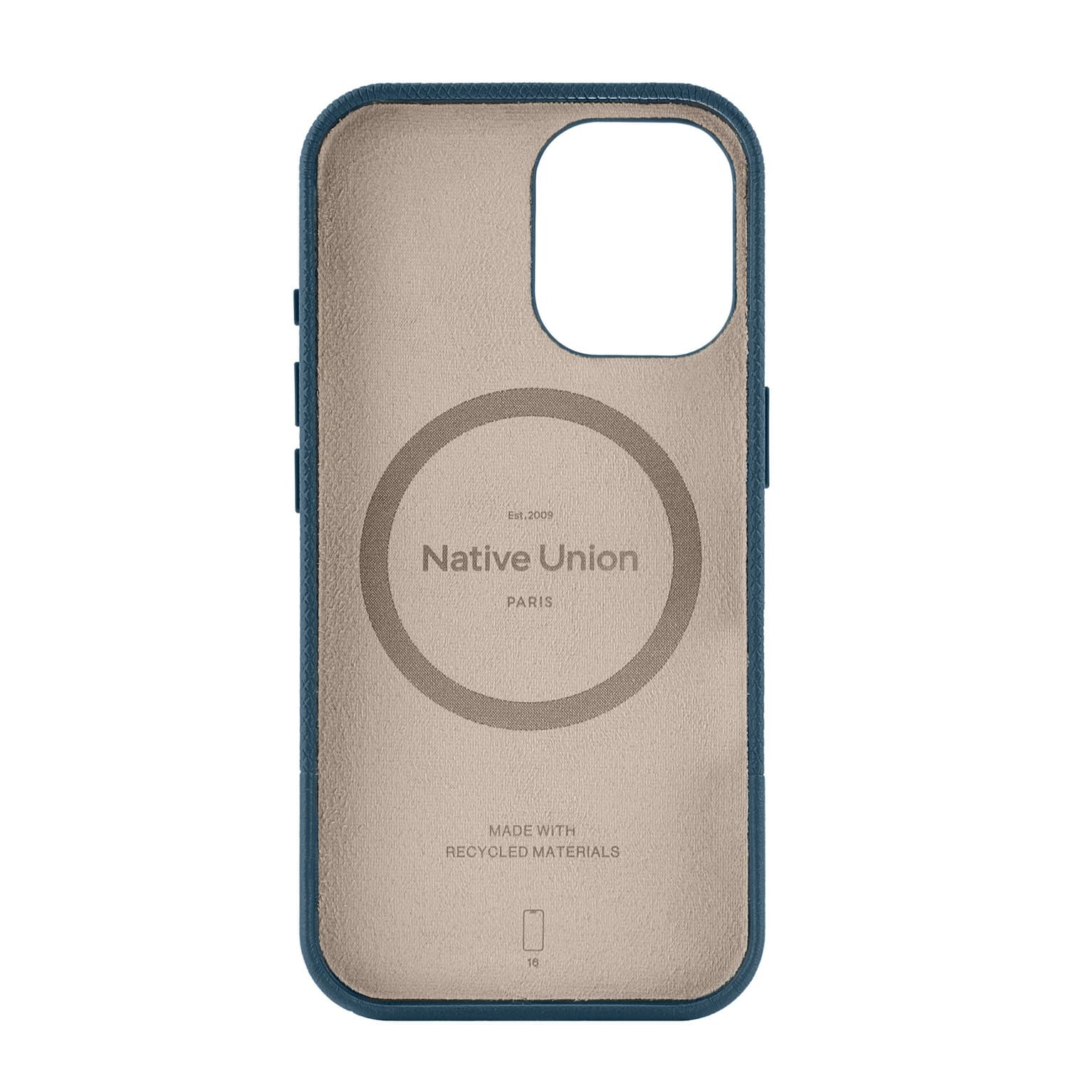 На фото изображено Чехол Native Union (RE)Classic Case MagSafe для iPhone 16, синий