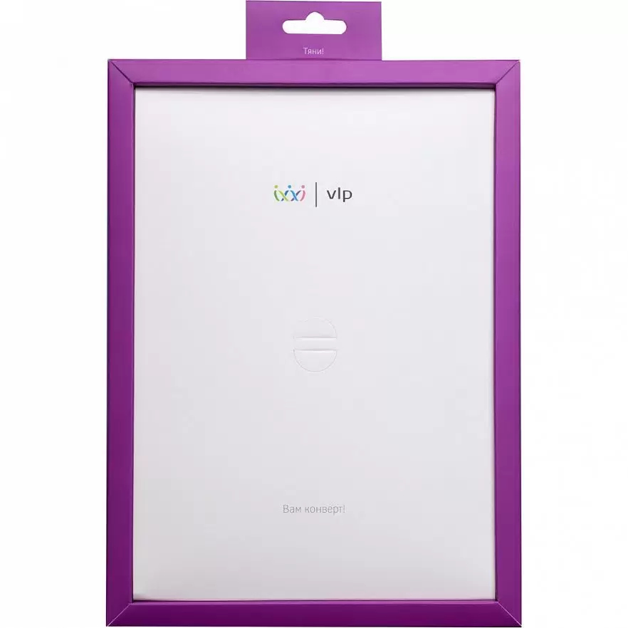 На фото изображено Защитное стекло VLP для iPad Pro 12.9