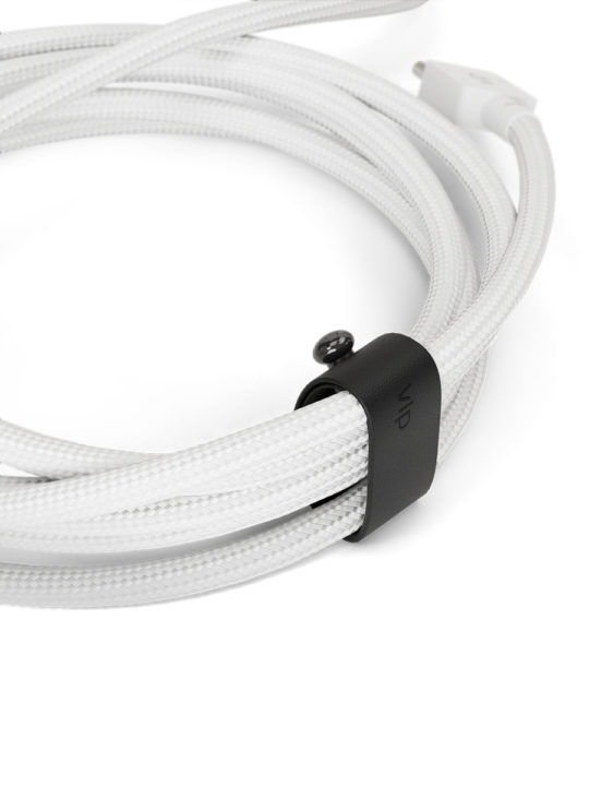 На фото изображено Кабель VLP Nylon Cable USB/C-USB/C, 100 Вт, 1.2м, белый