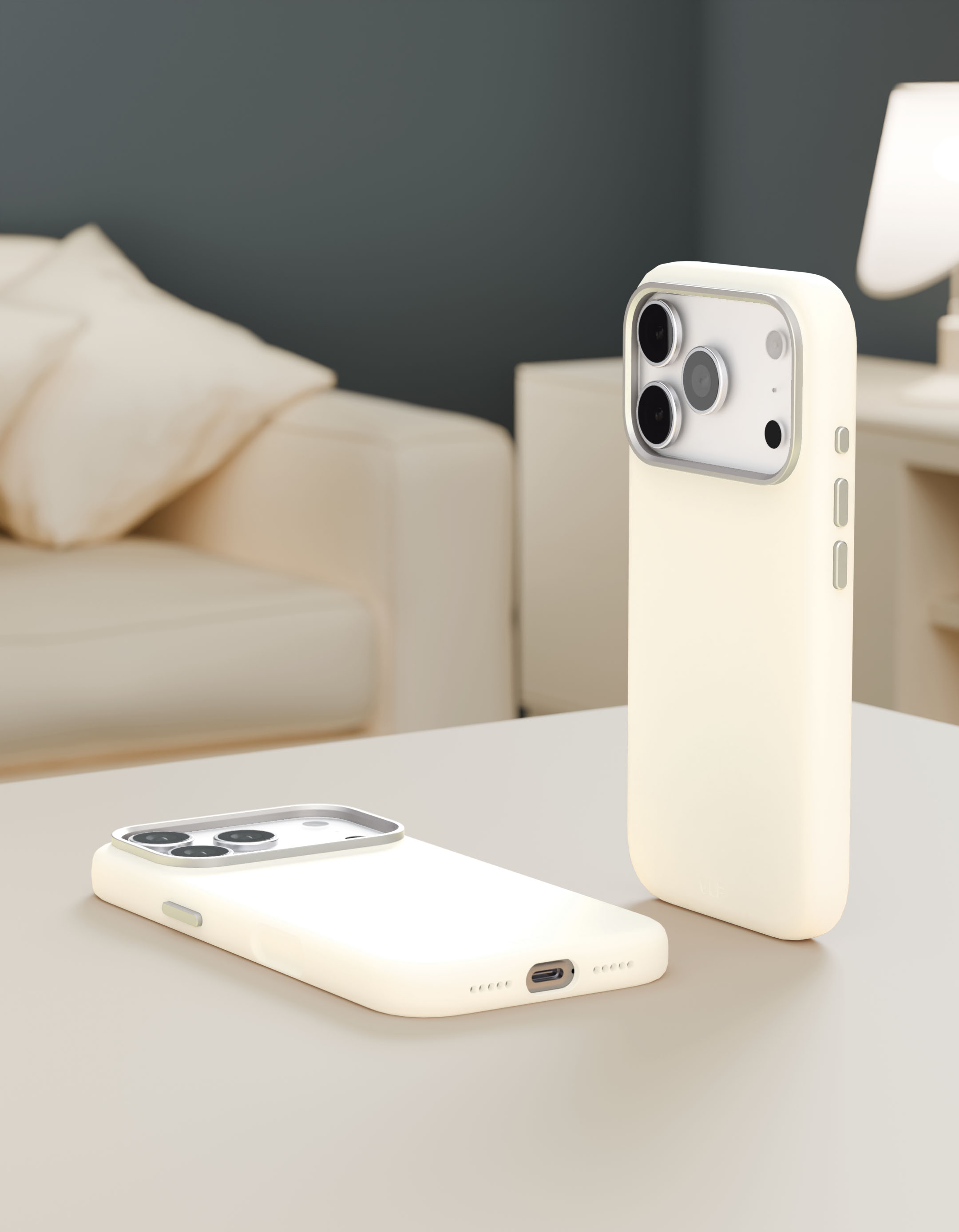Фото Чехол защитный VLP Aster Pro Case с MagSafe для iPhone 17 Pro, белый На фото изображено Чехол защитный VLP Aster Pro Case с MagSafe для iPhone 17 Pro, белый
