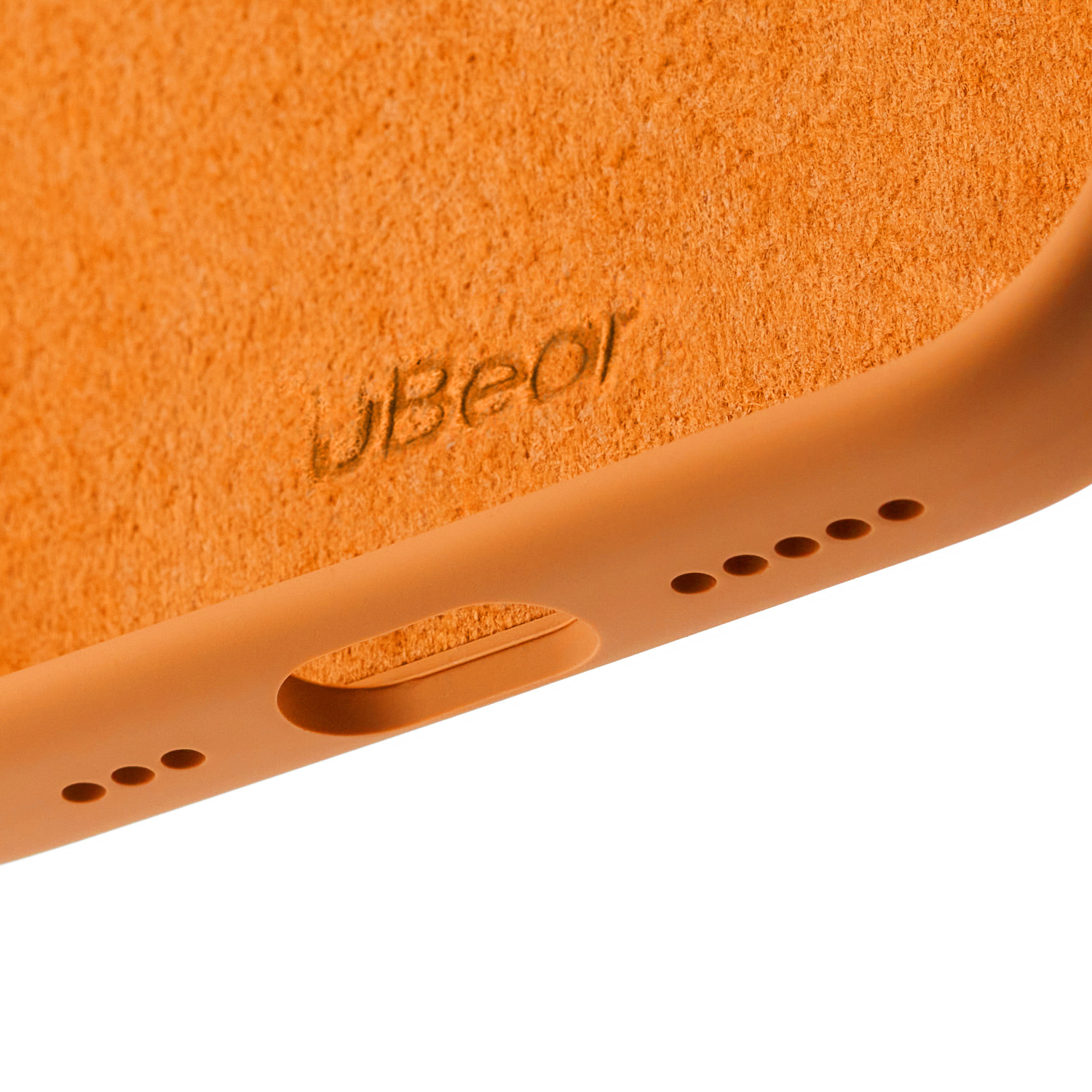 Фото Чехол защитный uBear Touch Mag Case для iPhone 17 MagSafe, оранжевый На фото изображено Чехол защитный uBear Touch Mag Case для iPhone 17 MagSafe, оранжевый