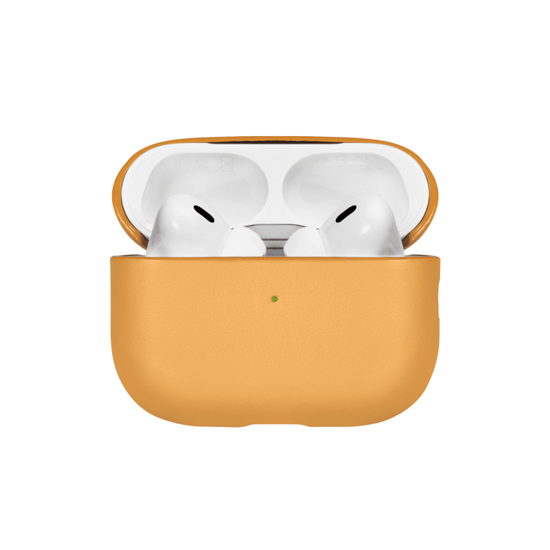 На фото изображено Чехол Native Union (Re)Classic Case для AirPods Pro 2, крафт