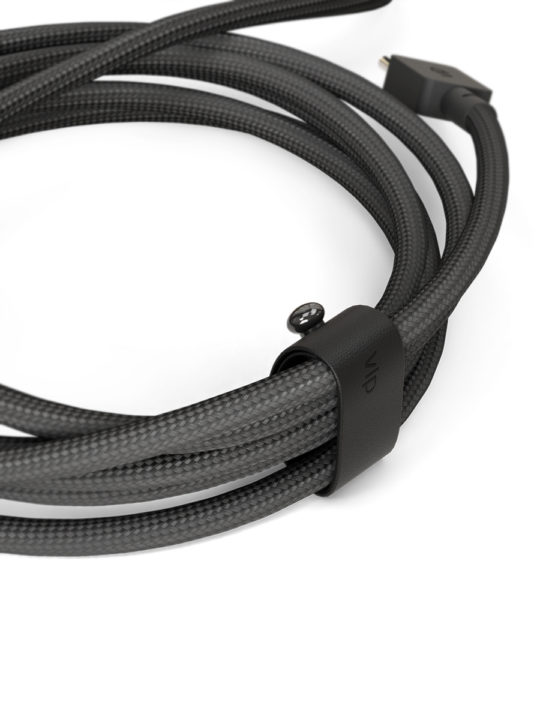 На фото изображено Кабель VLP Nylon Cable USB/C-USB/C, 100 Вт, 1.2м, черный