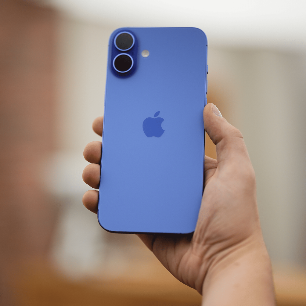 iPhone 16 256 ГБ в цвете Ultramarine – гарантия 2 года rebro iPhone 16 256 ГБ в цвете Ultramarine – гарантия 2 года rebro